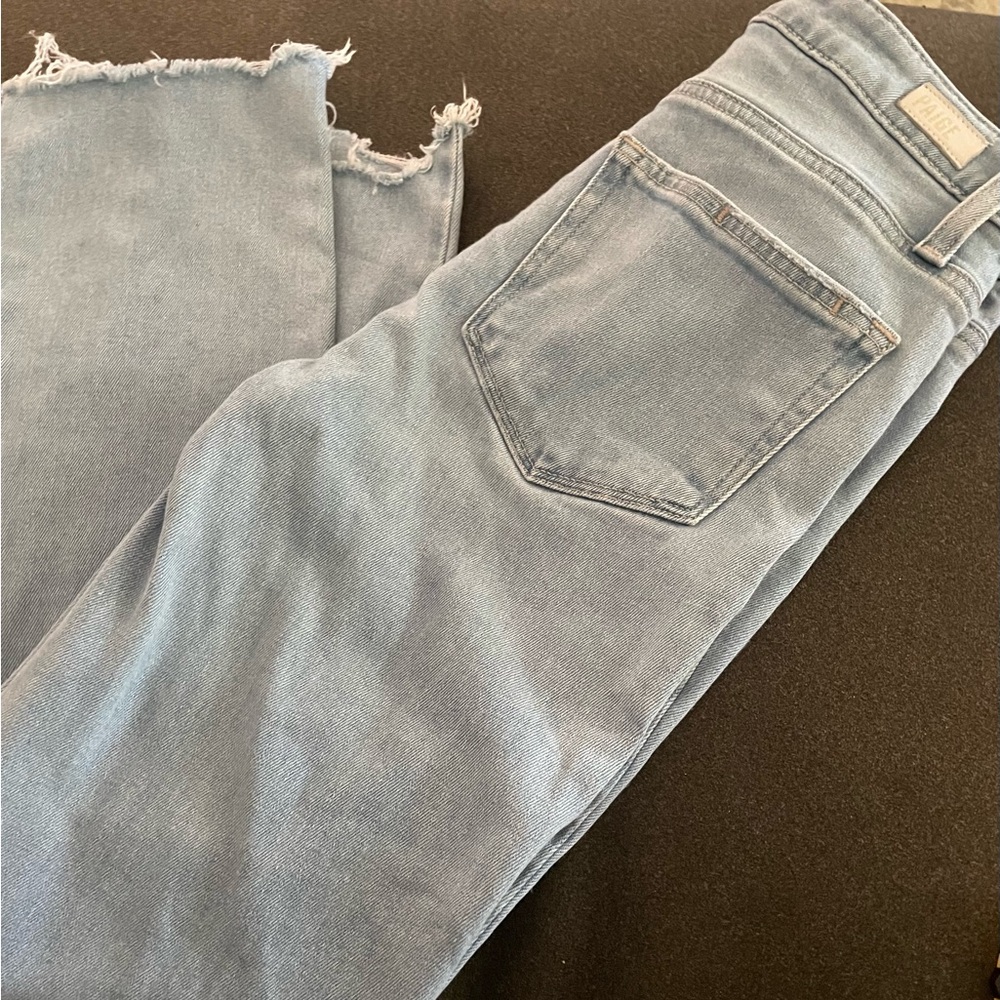 Paige Denim ankle cropped 👖faded wash distressed